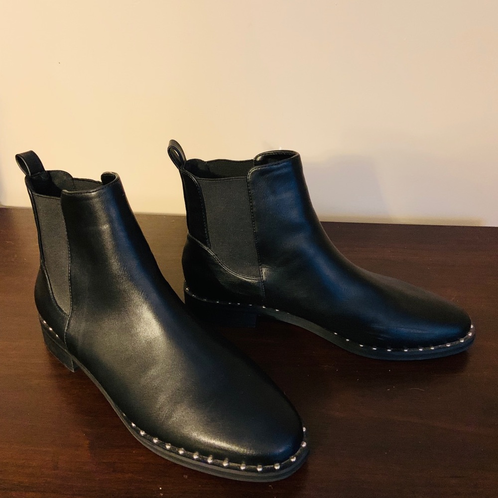 Forever 21 boots NWOT